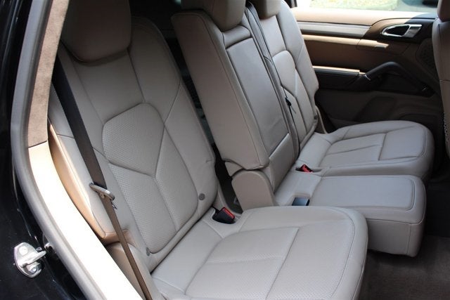 2014 Porsche Cayenne GTS