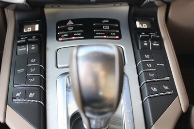 2014 Porsche Cayenne GTS