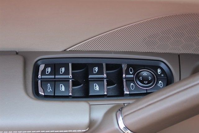 2014 Porsche Cayenne GTS