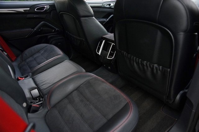2014 Porsche Cayenne GTS