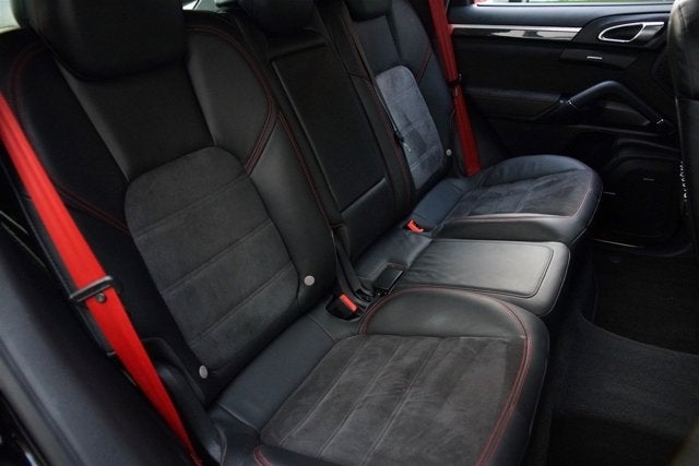 2014 Porsche Cayenne GTS
