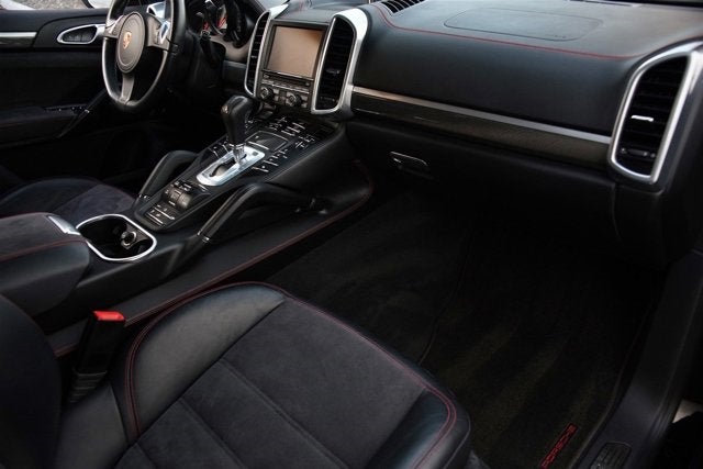 2014 Porsche Cayenne GTS