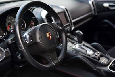 2014 Porsche Cayenne GTS