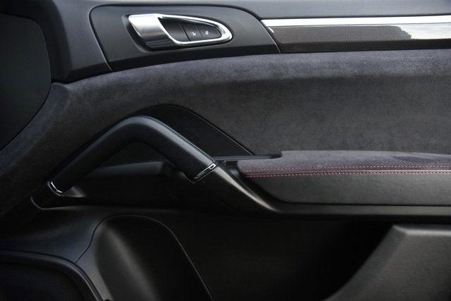 2014 Porsche Cayenne GTS