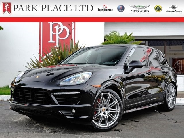 2014 Porsche Cayenne GTS