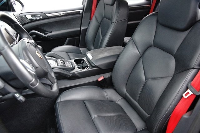 2014 Porsche Cayenne GTS