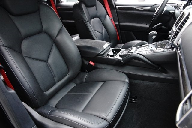 2014 Porsche Cayenne GTS