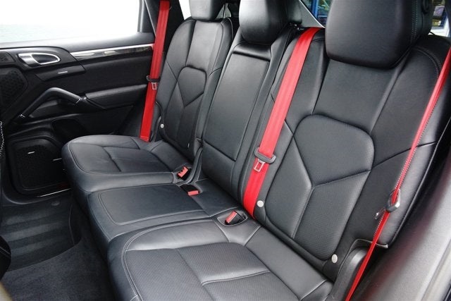 2014 Porsche Cayenne GTS