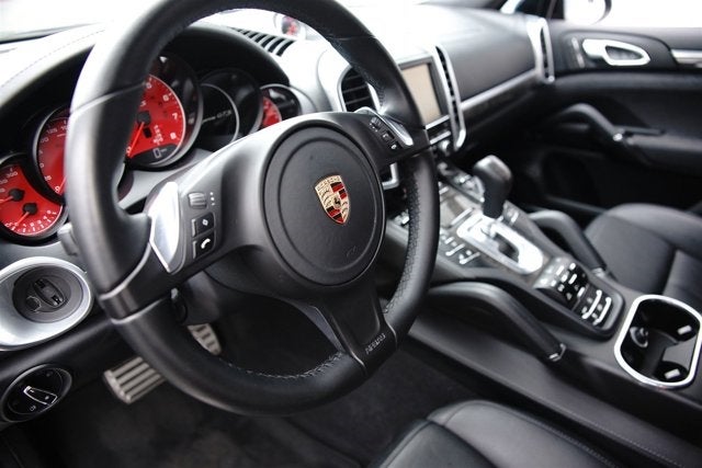 2014 Porsche Cayenne GTS