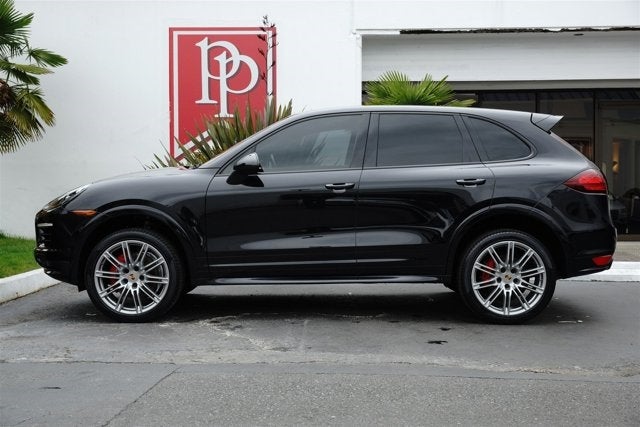 2014 Porsche Cayenne GTS