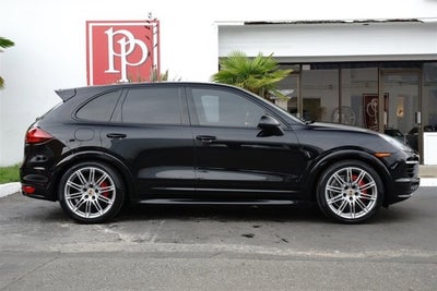 2014 Porsche Cayenne GTS