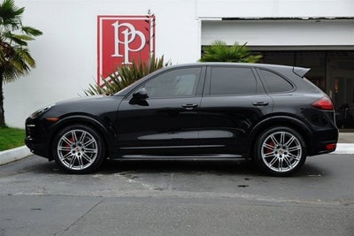 2014 Porsche Cayenne GTS