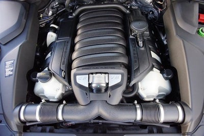 2013 Porsche Cayenne GTS