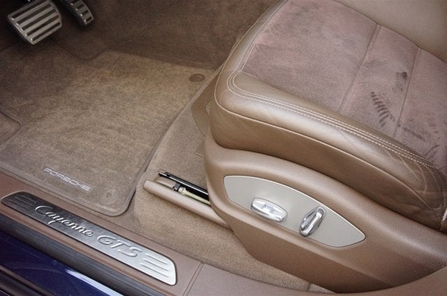 2013 Porsche Cayenne GTS