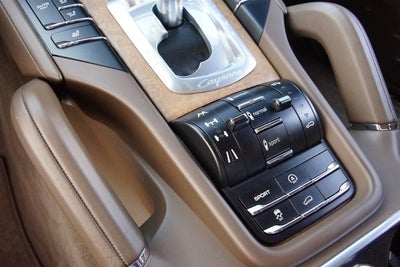 2013 Porsche Cayenne GTS