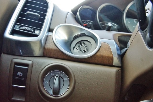 2013 Porsche Cayenne GTS