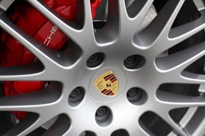 2014 Porsche Cayenne GTS