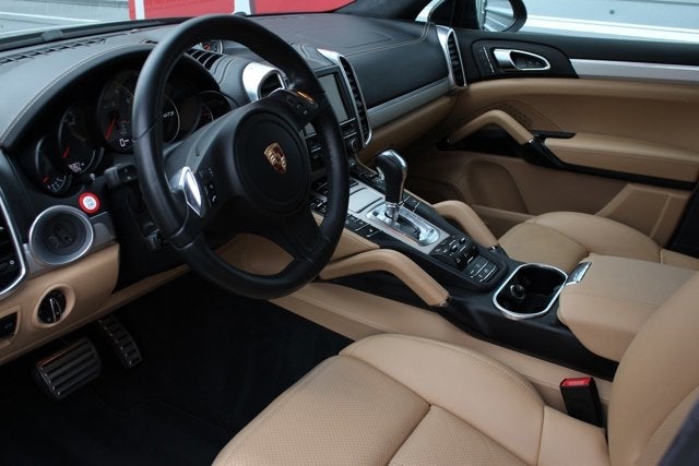 2014 Porsche Cayenne GTS