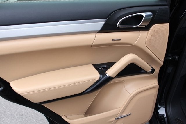 2014 Porsche Cayenne GTS