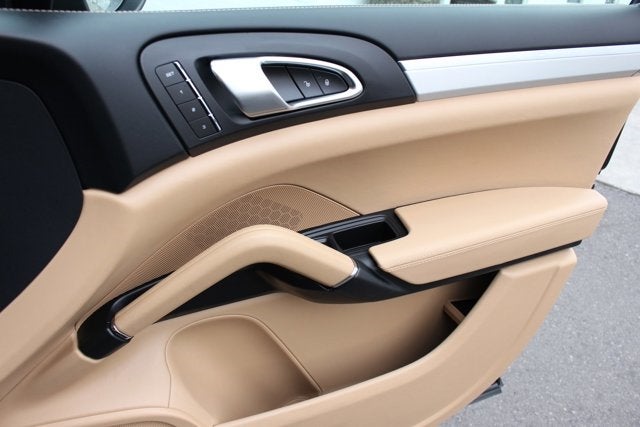 2014 Porsche Cayenne GTS