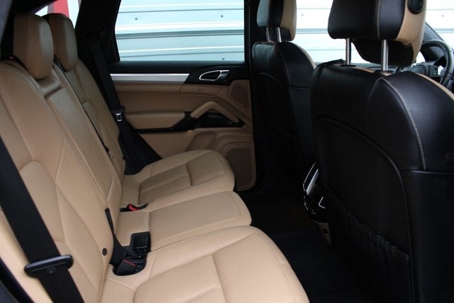 2014 Porsche Cayenne GTS