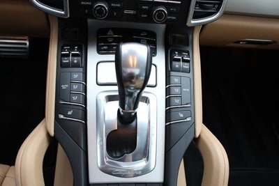 2014 Porsche Cayenne GTS