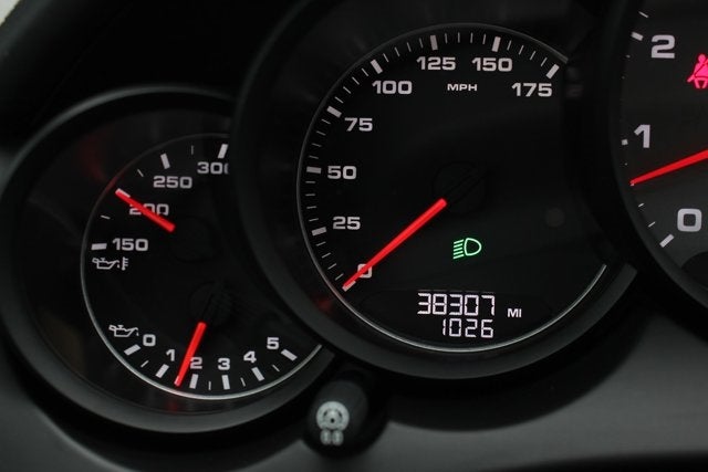 2014 Porsche Cayenne GTS