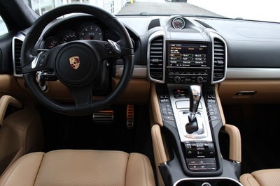2014 Porsche Cayenne GTS