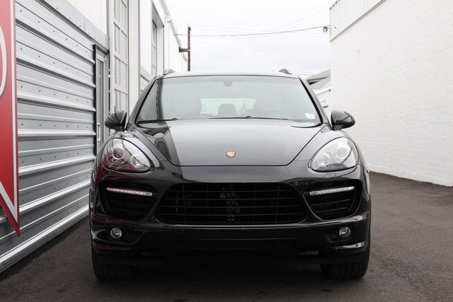 2014 Porsche Cayenne GTS