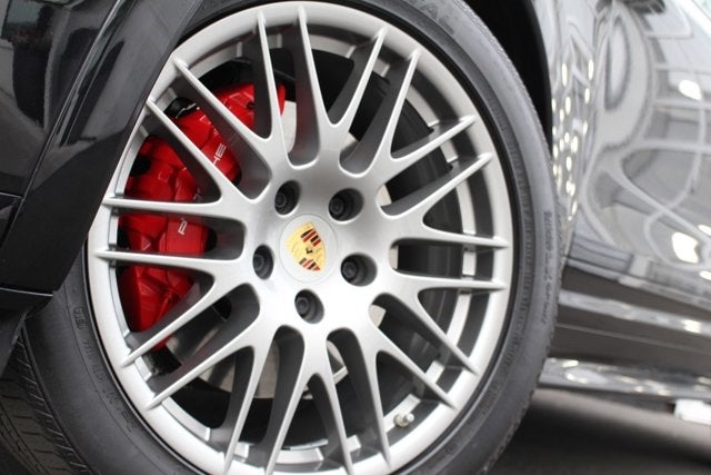 2014 Porsche Cayenne GTS