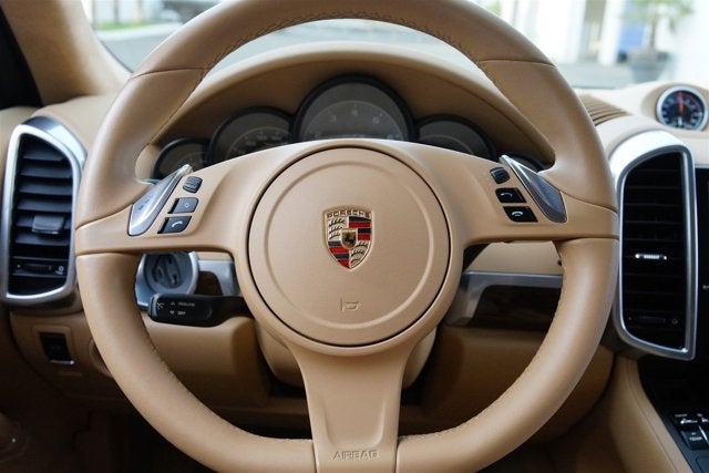 2014 Porsche Cayenne GTS