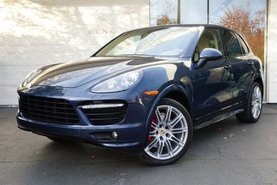 2014 Porsche Cayenne GTS