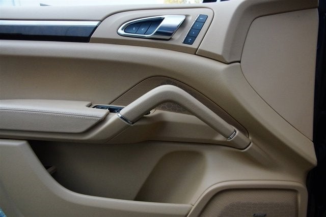 2014 Porsche Cayenne GTS