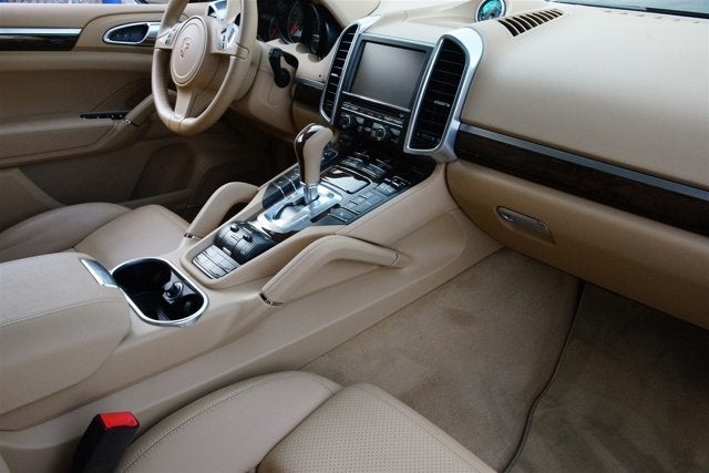 2014 Porsche Cayenne GTS