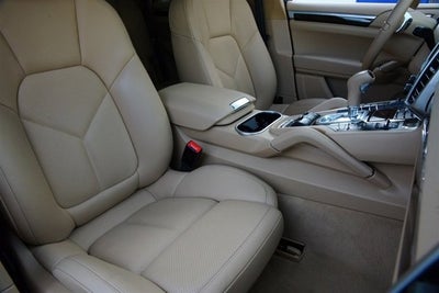 2014 Porsche Cayenne GTS