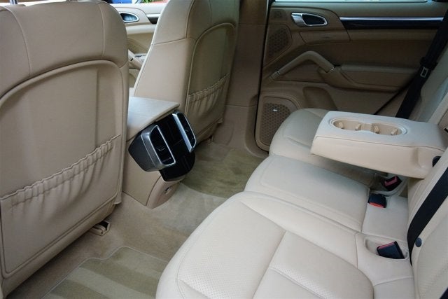 2014 Porsche Cayenne GTS