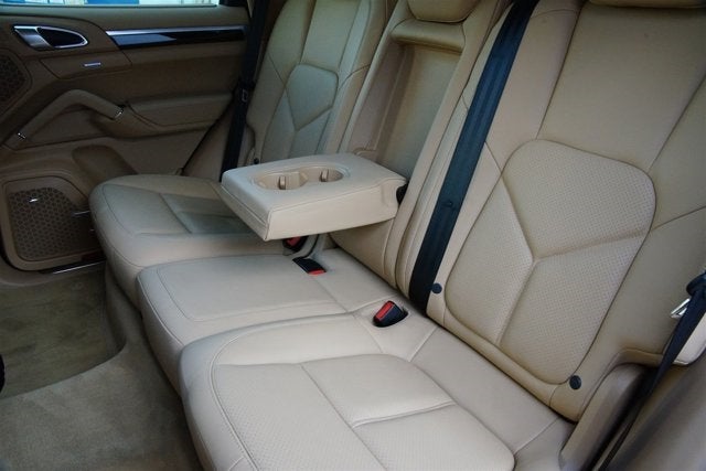 2014 Porsche Cayenne GTS