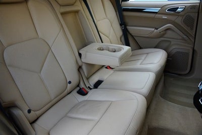 2014 Porsche Cayenne GTS