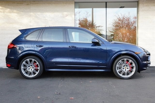 2014 Porsche Cayenne GTS
