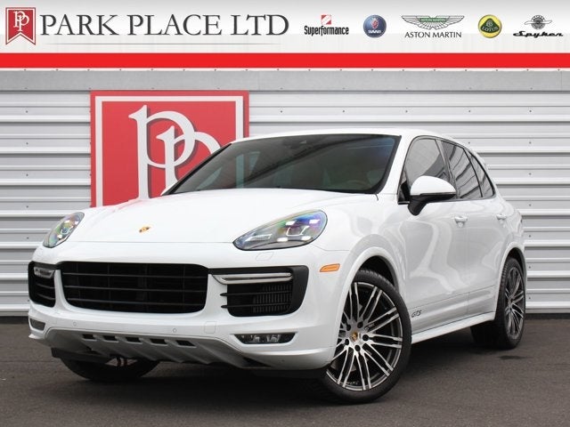 2016 Porsche Cayenne GTS