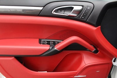 2016 Porsche Cayenne GTS