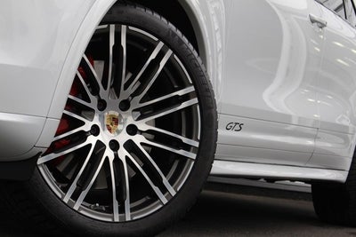 2016 Porsche Cayenne GTS