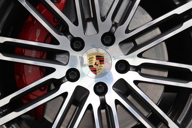 2016 Porsche Cayenne GTS