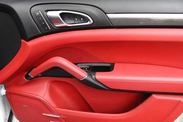 2016 Porsche Cayenne GTS