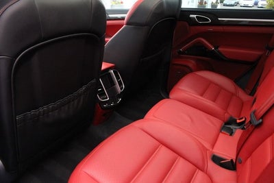 2016 Porsche Cayenne GTS