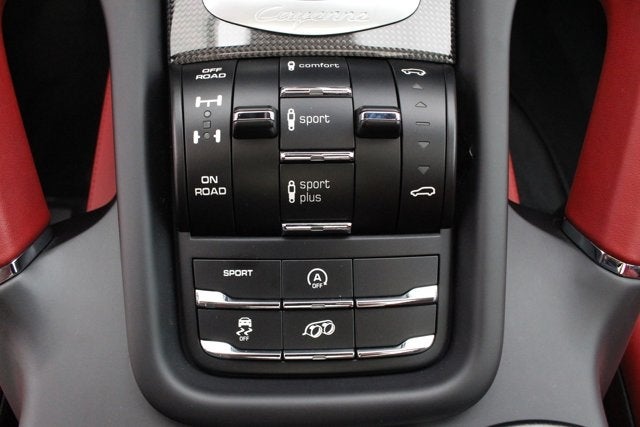 2016 Porsche Cayenne GTS