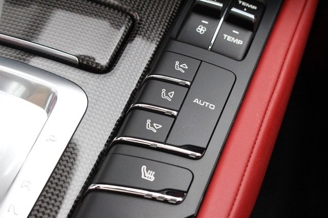 2016 Porsche Cayenne GTS