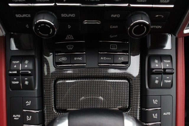 2016 Porsche Cayenne GTS