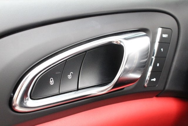 2016 Porsche Cayenne GTS