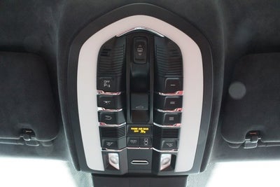 2016 Porsche Cayenne GTS